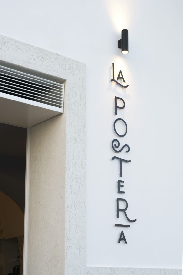 La Posteria
